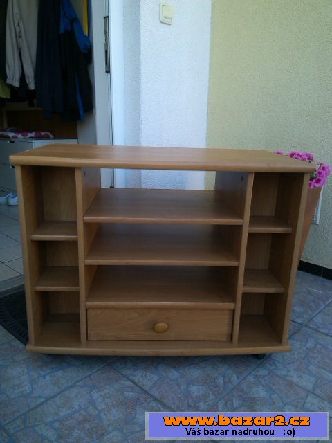 2x Tv stolek za 500