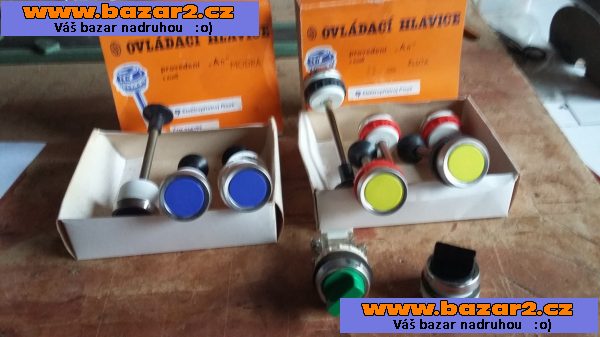 Elektromateriál: Motory St a Ss krokové,spínače ,jističe ,atd-použité.