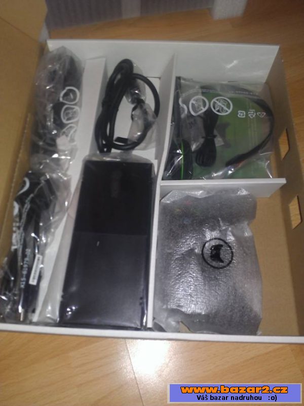 NOVY XBOX ONE SE HROU