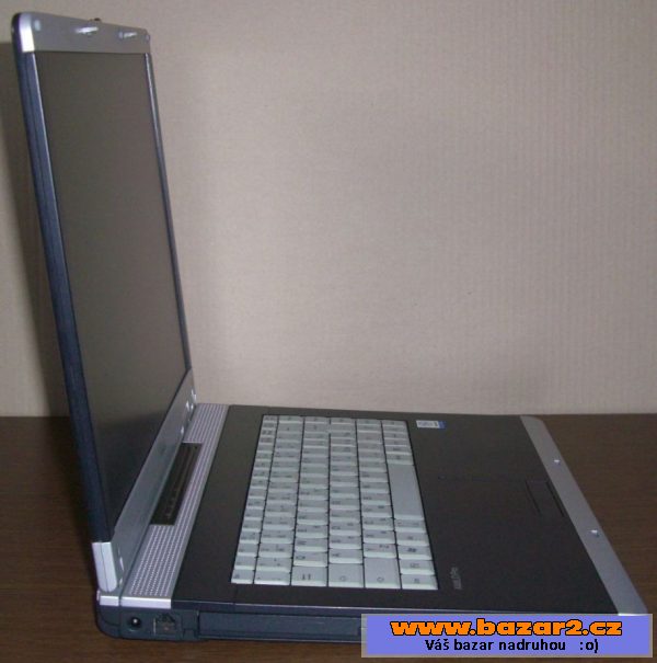 Špičkový notebook Fujitsu Siemens