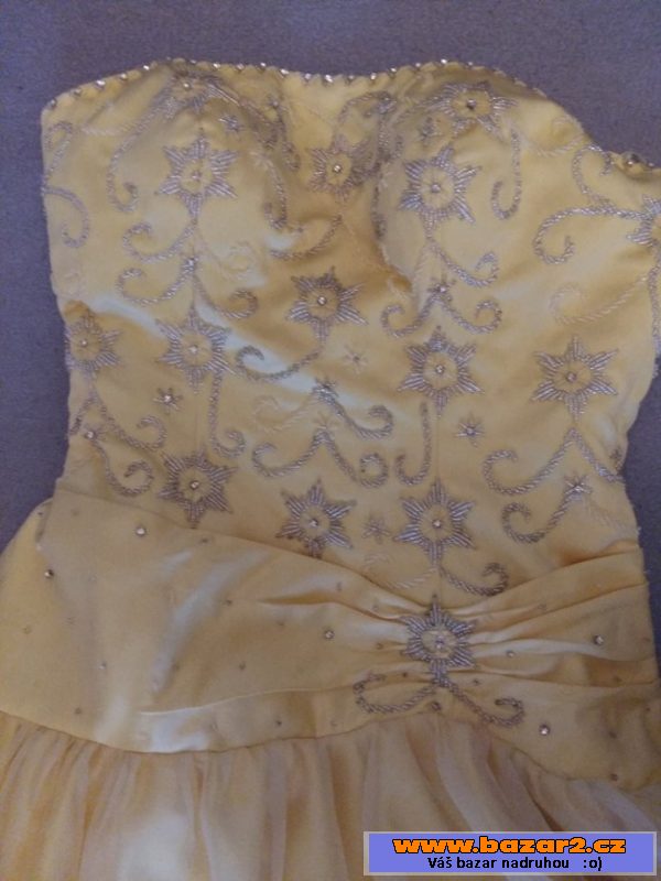 Společenské princeznovské šaty