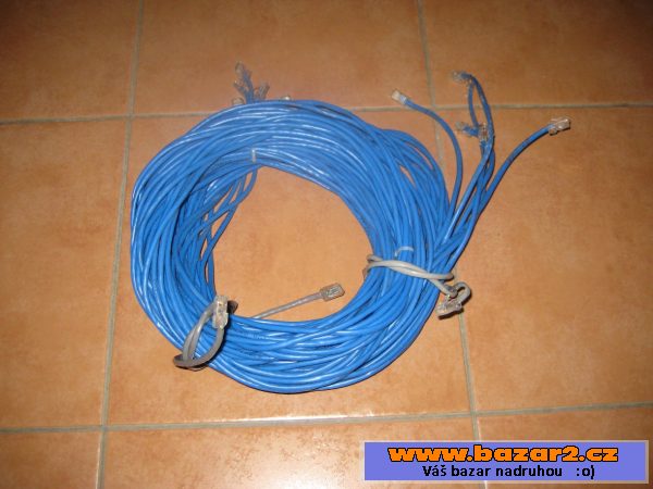 Kabel k internetu - modrý