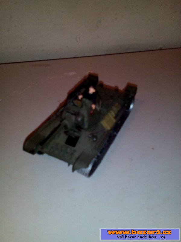 Pozemní technika 1/72