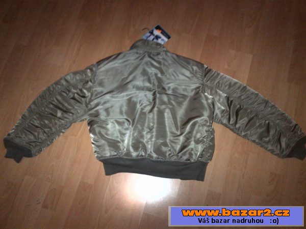 Legendární Alpha Industries CWU 45