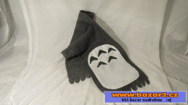 RUČNĚ ŠITÁ TOTORO ŠÁLA