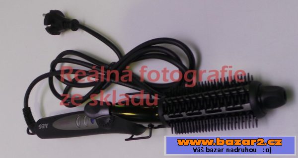 Kulmofén AEG 5577, 2 v 1, černý