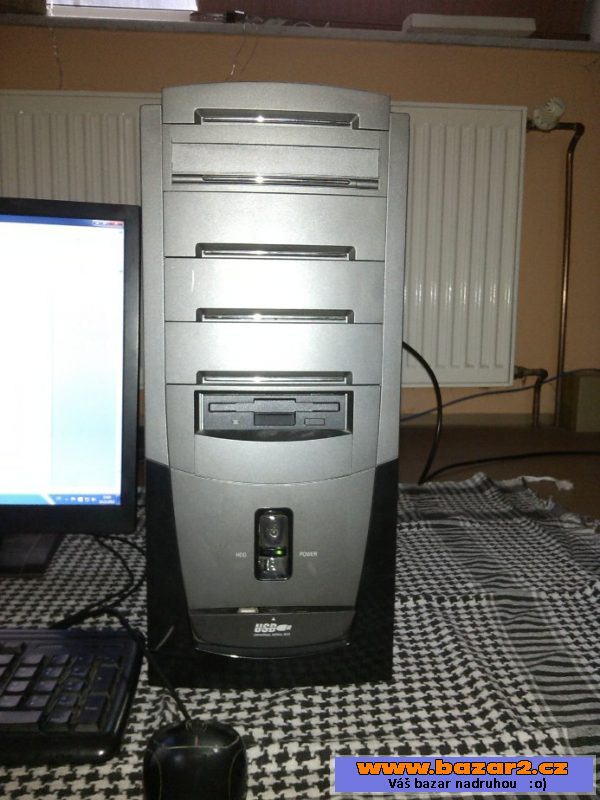 Počítač Intel(R) Celeron(R) 2.66GHz