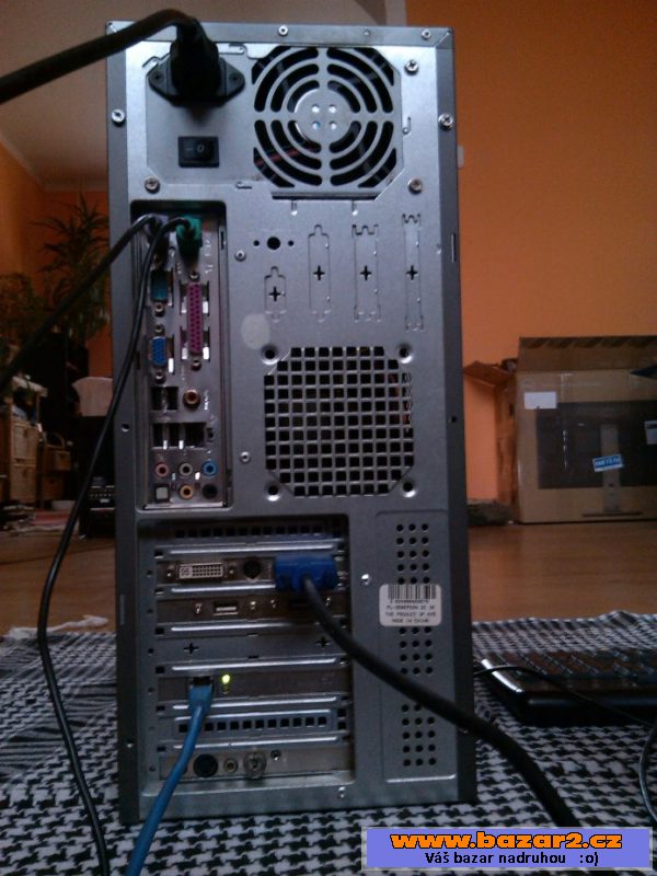 Počítač Intel(R) Celeron(R) 2.66GHz