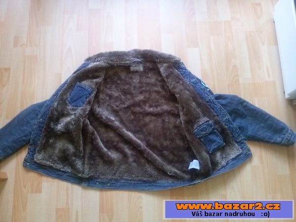 Pánská džínová bunda s kožíškem