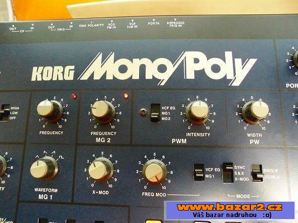 Korg Mono / Poly 44-Key Analogový 