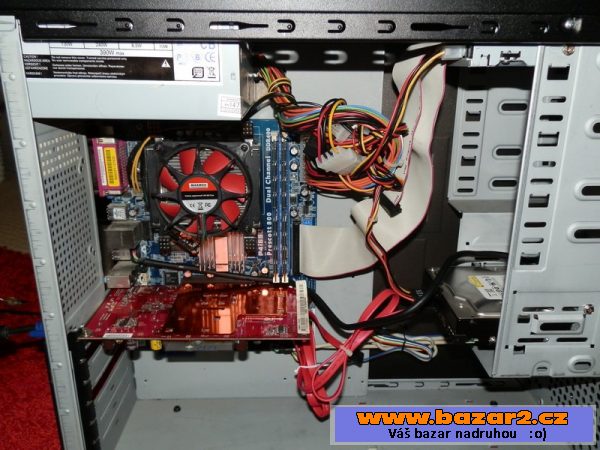 P4 2,8 GHz, 1 GB RAM, 250 GB HDD