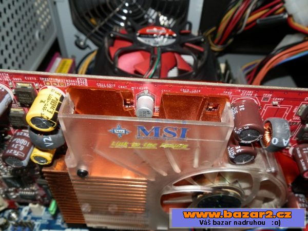 P4 2,8 GHz, 1 GB RAM, 250 GB HDD