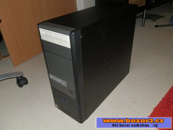 P4 2,8 GHz, 1 GB RAM, 250 GB HDD