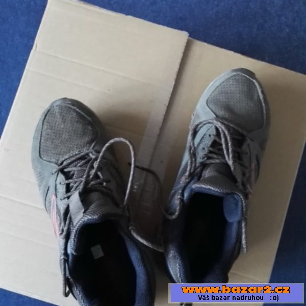 Prodám New Balance MO989GT v perfek