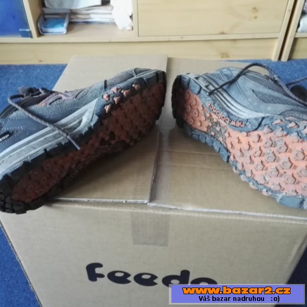 Prodám New Balance MO989GT v perfek