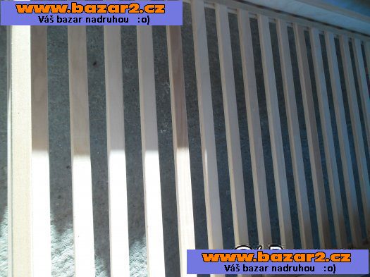 nové patrové postele 200 x 90 cm + kvalitní rošty v ceně