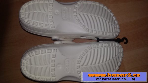 crocs bílé 12