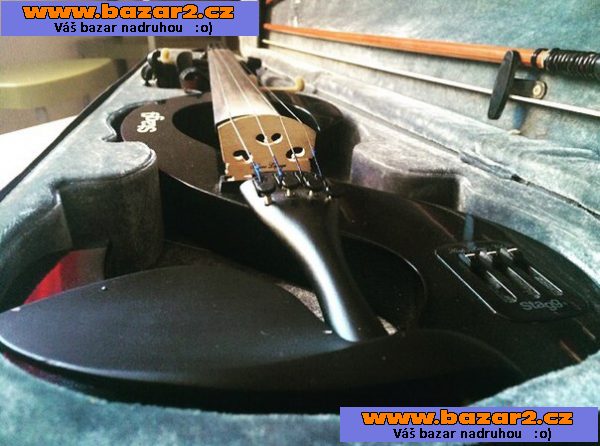 Housle Stagg 4/4