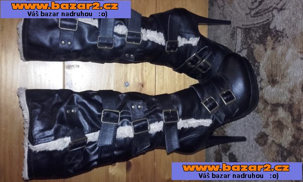 Krásné kozačky s kožiškem 