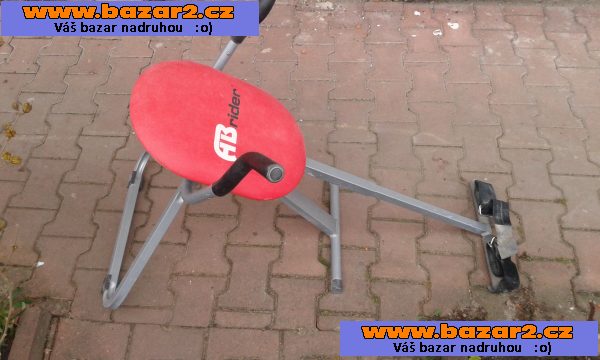 Prodám posilovací stroj - lavici