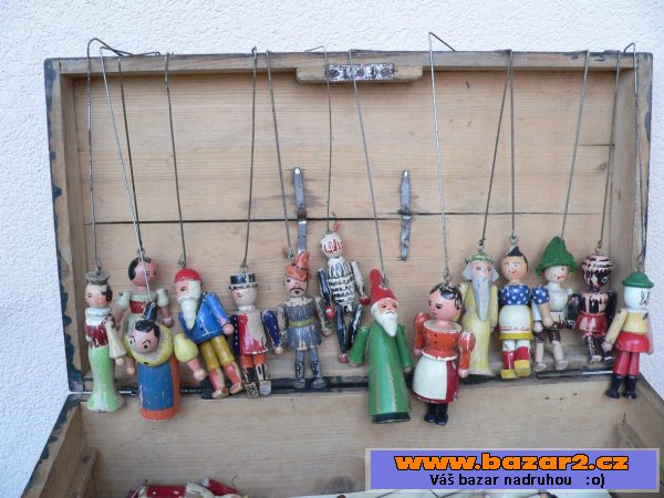 Starožitné loutkové divadlo
