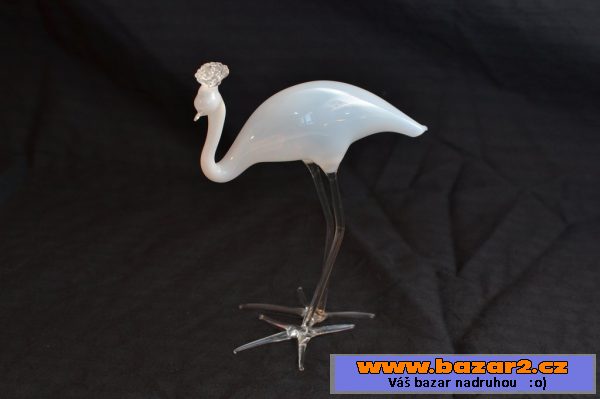 Figurka páva z foukaného skla