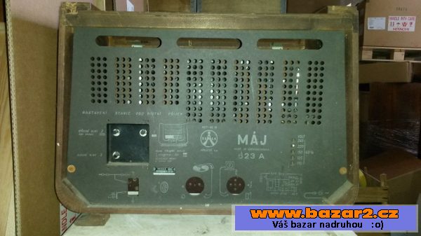 Staré rádio Tesla Máj 623 A