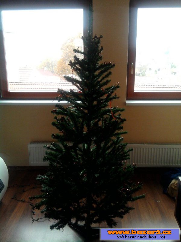  Vánoční stromek umělý,výška 180 cm