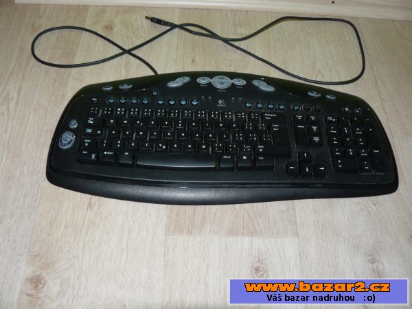 Multimediální klávesnice Logitech