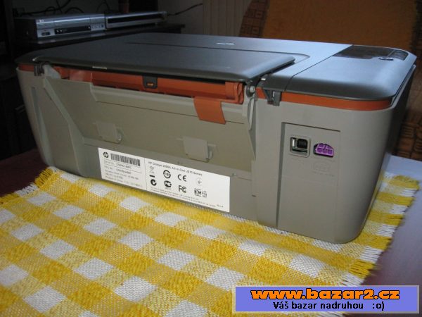 Tiskárnu HP 2050A levně