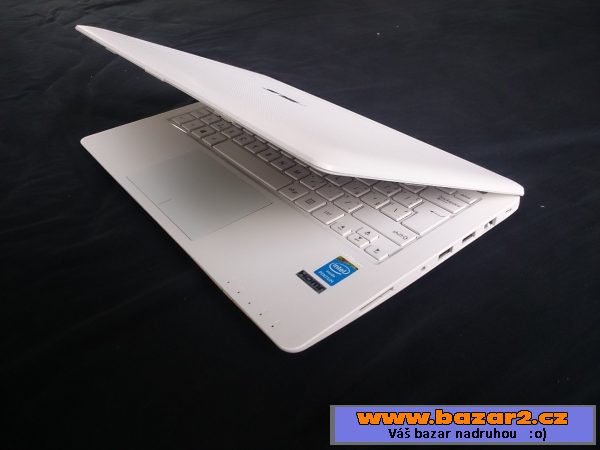Asus X200M zánovní