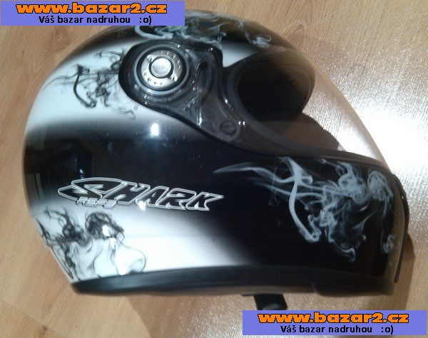 Přilba SHARK RSF 3 - verze SMOKE vel. M QC 38 - 1500 g 