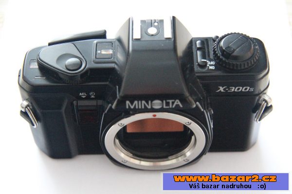 Zrcadlovka Minolta X-300s