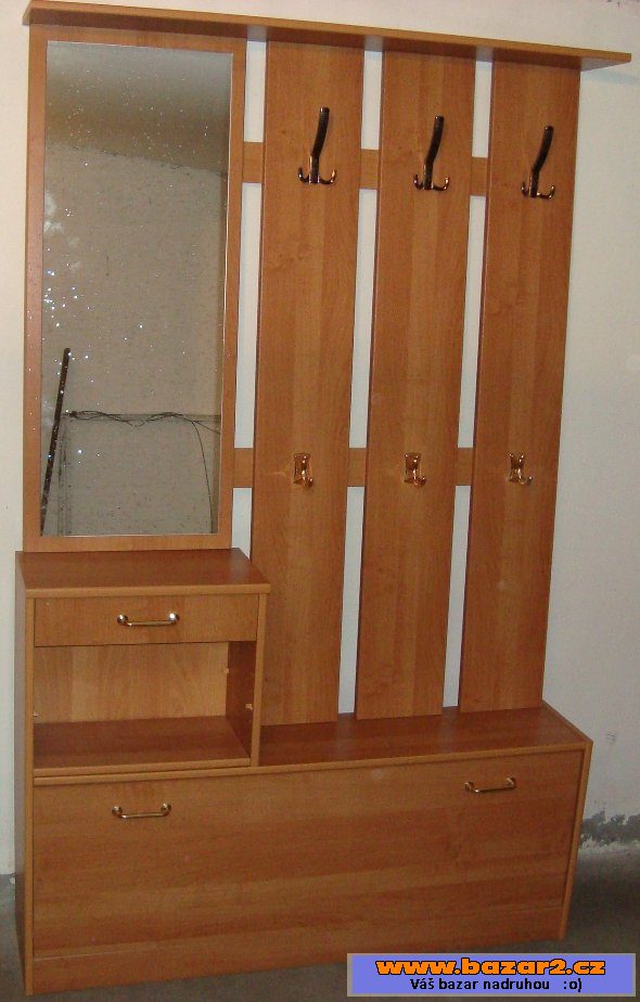 Předsíňová stěna, botník, věšák