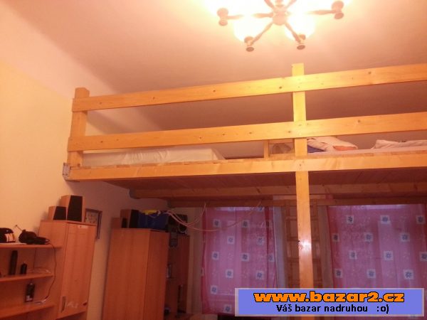Prodám velké dřevěné patro