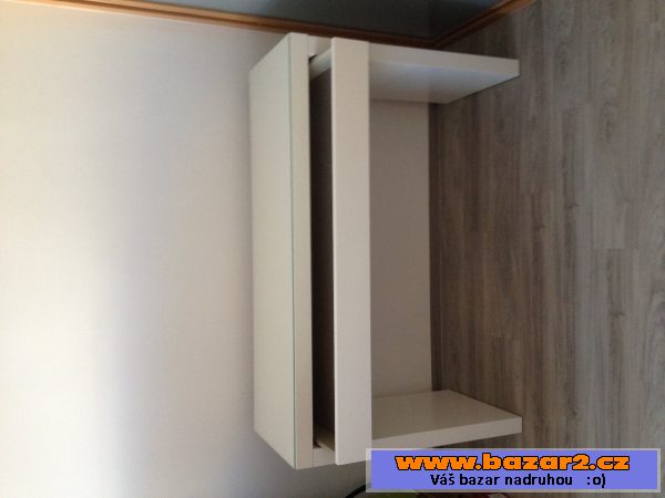Toaletní stolek Ikea Malm 