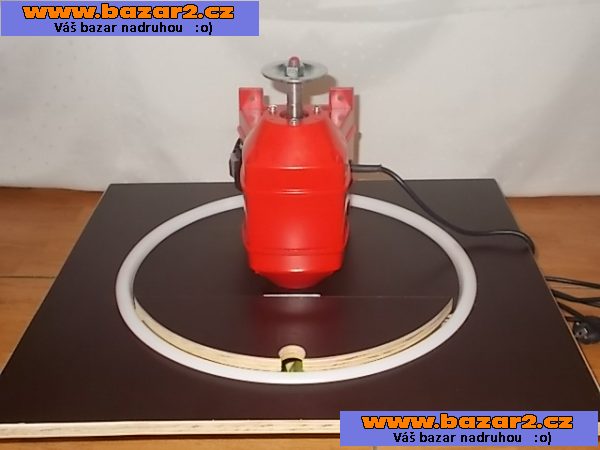 Dtrič ovoce, struhadlo na jabka,hrušky 220V/2900ot. váha 7kg