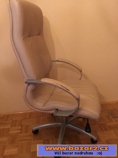 Kožené kancelářské křeslo 