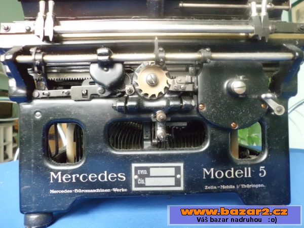 Psací stroj Mercedes