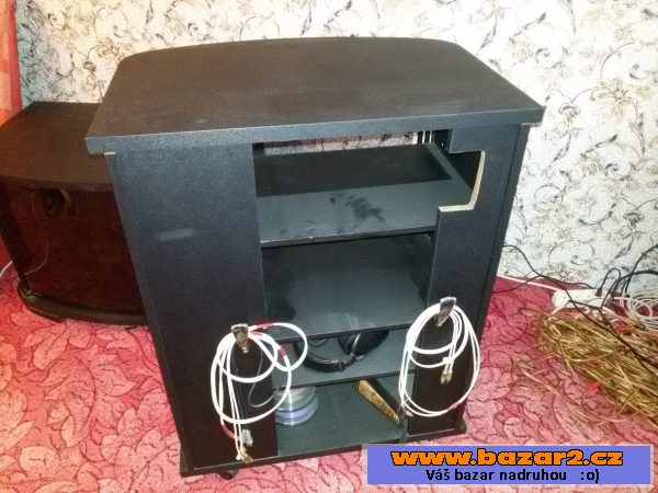 TV/Hifi skříňky (černé barvy)