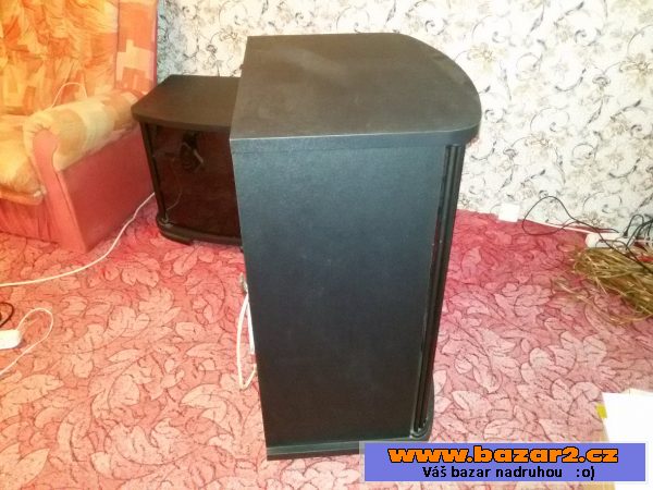 TV/Hifi skříňky (černé barvy)