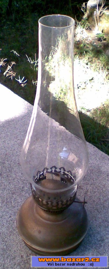 Prodám velkou petrolejovou lampu