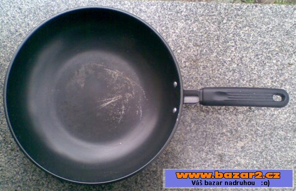 Prodám pánev WOK