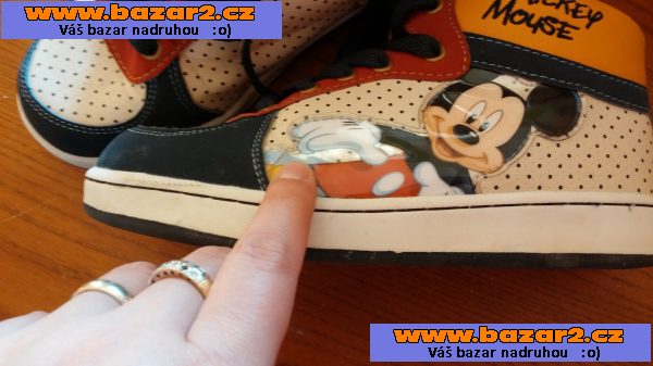 JARNI BOTY VEL 33 DISNEY