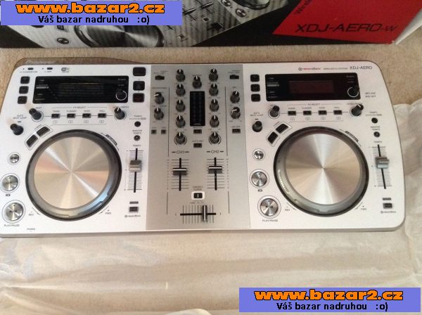Prodej Pioneer DDJ-SX DJ Controller....450€/Pioneer DDJ SX2...600€