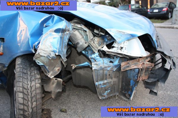Suzuki Swift 2003 - na náhradní díly