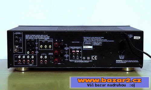 Receiver Harman Kardon.