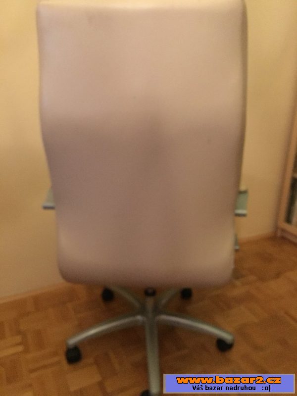 Kancelářské křeslo, kožené