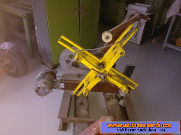 Odvíječ na svitky plechu do 250mm
