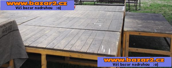 Podium_dřevěné_mobilní praktikabel